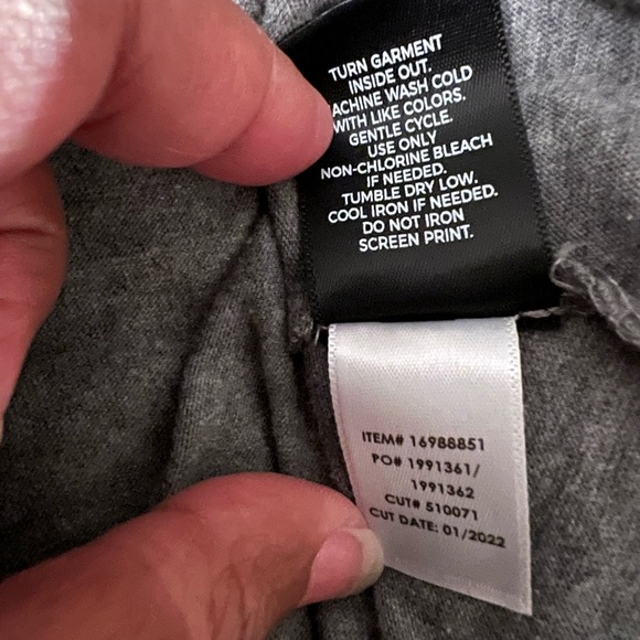 NWT Torrid heart tapestry slash neck tank. Size 0. - Picture 5 of 5